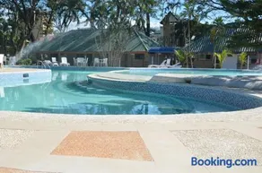 Hotel 45 Beach Resort - Image 1