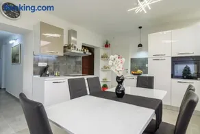House Niko - Image 3