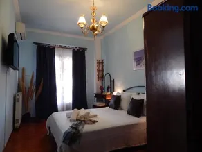 Greek Family House - Image 2