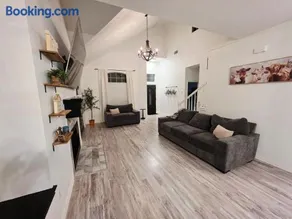 North Shore Lake Community - Image 2