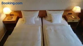 Hotel zur Brücke - Image 1
