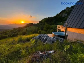 Joy Chalet - Image 4