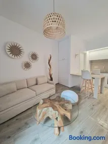 EM Luxury House Syros - Image 1