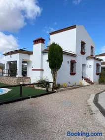 Agradable casa con piscina en la serranía. - Image 3