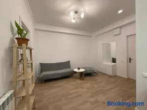 Sofis Apartment - Image 4