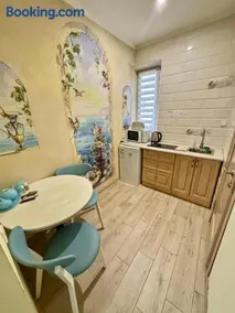 Little Paris Apartment - Image 2