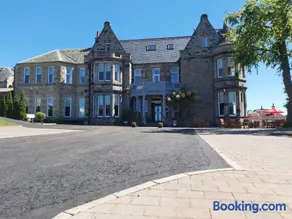 The Strathearn Hotel - Image 1