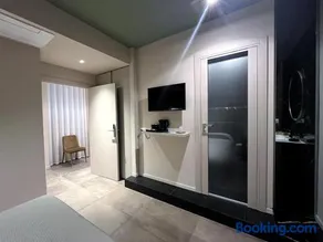 PRIMO RE, Luxury Rooms - Image 2