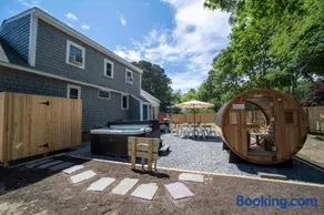 Family Yarmouth Beach Resort 3BR Getaway - Image 2