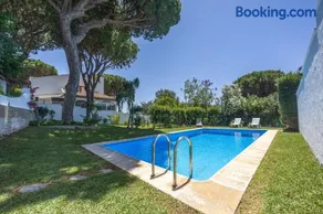 Villa Jacaranda Chiclana - Image 1