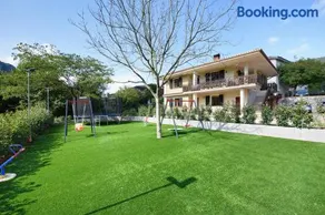 Villa Arcadia Apartments - Image 1
