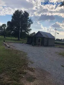 Sunset Log Cabin - Image 4