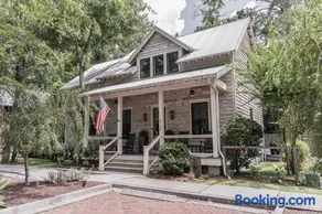 Guilford Cottage by TheNottinghome - Image 1