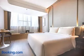 Atour Hotel Wuhan Impression City Qingshan - Image 2
