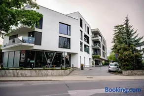 BOHO Apartmán v centre, smart & self check-in 24h,private parking - Image 3