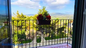 Country Sicily Home - Image 2