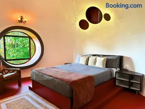 Dome Villas by Jade - Red Dome - Image 2