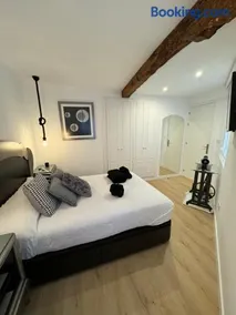 ISTUA - Etxie La Casa - Image 1