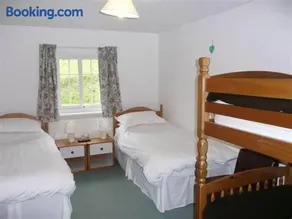 Dinas Castle Inn (The Dragons Back) - Image 5