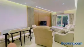 The View - Garden View - Image 3
