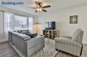 M20 Rentals Beautiful Salem NH 3bd 1ba Centrally Located - Image 1