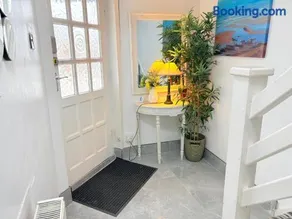 EasyStay - Bright & Spacious house, recently renovated, Free Parking near Luton Airport - Image 4