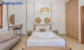 Mantelena studios & family apartments - Image 2