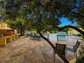 Agréable cottage avec barbecue, terrasse et jardin - Image 2