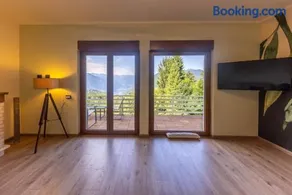 Becky's apartment - Image 2