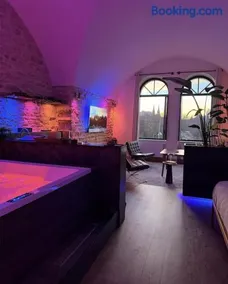 Loft architecte exceptionnel avec mini piscine design - Image 4