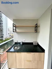 Apartamento Inteiro Novo Praia, 2 Varandas, Piscina e Vista Parcial MAC - Image 4