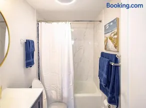 Luxury Key Biscayne Beachfront Getaway - Image 3