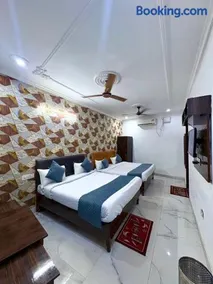 Hotel the Chandigarh - Image 2