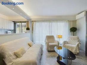 2 bedroom, 2 bathrooms, 2 mins from the Croisette, Monod 348 - Image 2