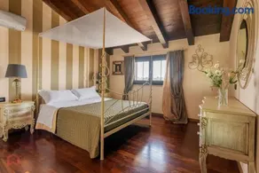Posh villa with pool & jacuzzi - Image 1
