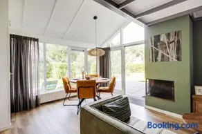 Grasmus I Kalme Woning met Openhaard en Tuin - Image 2