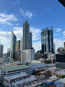 Great Place in Perth CBD - 2 bedrooms - parking included - Image 4