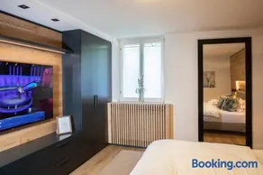 Weber Hofmark Apartments - Image 3