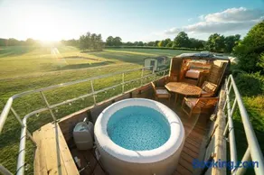 Delightful Converted Double Decker Bus with Hot Tub sleeps 4 - Image 1