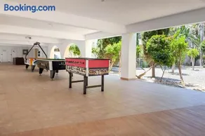 Family Resort Apartment with Pool Sleeps 6 - Image 5