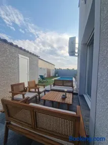 Villa avec piscine privée - Image 2
