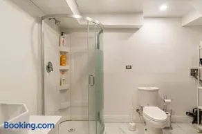 BIG Oasis Studio near Airport YYZ - Image 3