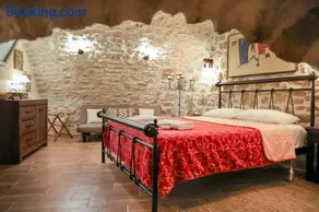 Aspasia House - Image 4