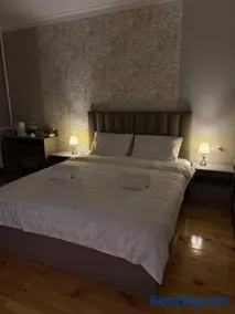 Hotel 002 - Image 4