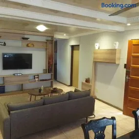 Chibu Backpackers Accommodation - Image 5
