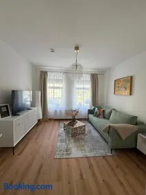 Apartment 45 - Moderne, ruhige 2 Zimmer-Wohnung mit WLAN in Wittenberge, Komplett ausgestattet mit EBK, ideal für Business, Privataufenthalte, Radfahrer sowie kurze und längere Aufenthalte - einzeln oder als Paar - Nahe Bahnhof, Zentrum - Fahrradgarage - Image 1
