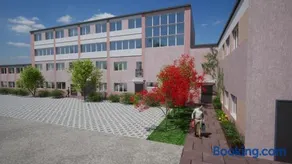 HOSTEL PARK-Dobraszczecińska - Image 1