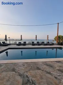 La vie luxury suites - Image 4