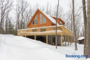 Lighthearted Lodge by Railey Vacations - Image 1