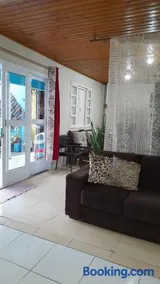 Bela Casa para Pousada na Praia de Arambaré - Image 4